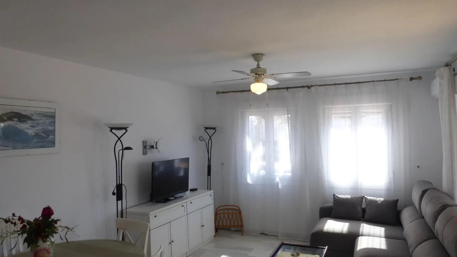 רוקאוטס דה מר Nice 2 Bedroom Apartment 0*, רוקאוטס דה מר ספרד