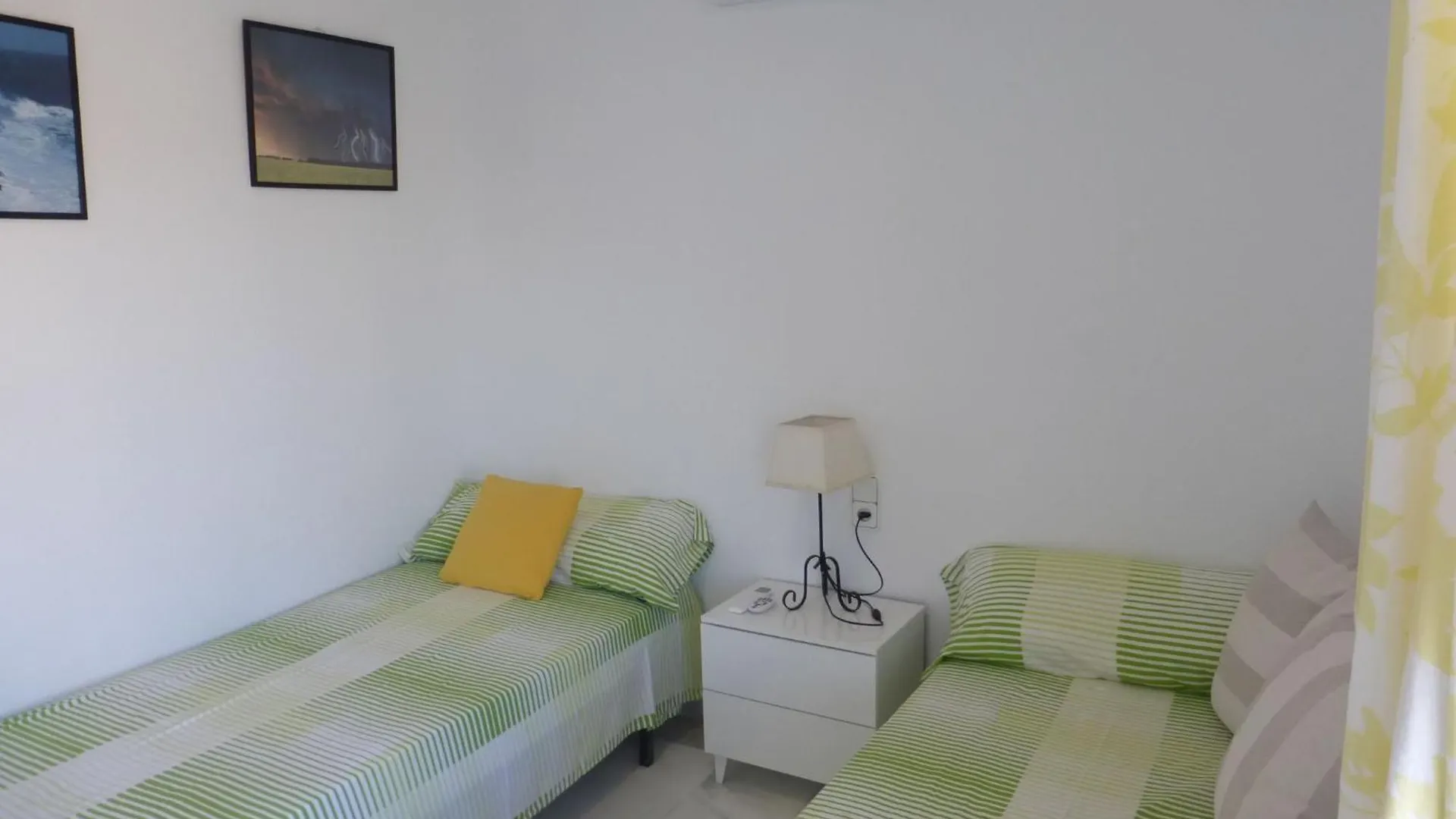 Nice 2 Bedroom Apartment Roquetas de Mar İspanya