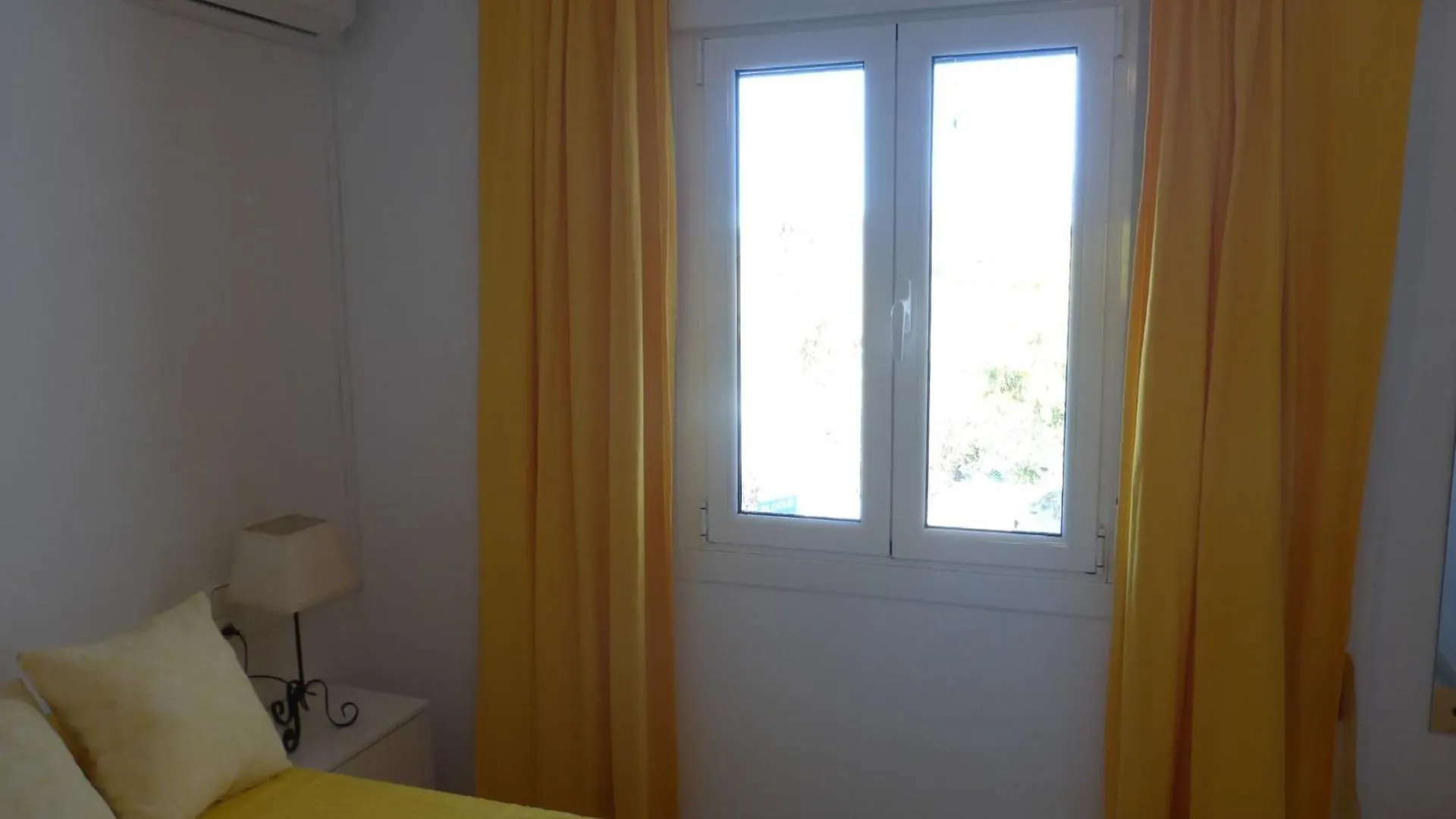 Nice 2 Bedroom Apartment Roquetas de Mar 0*,