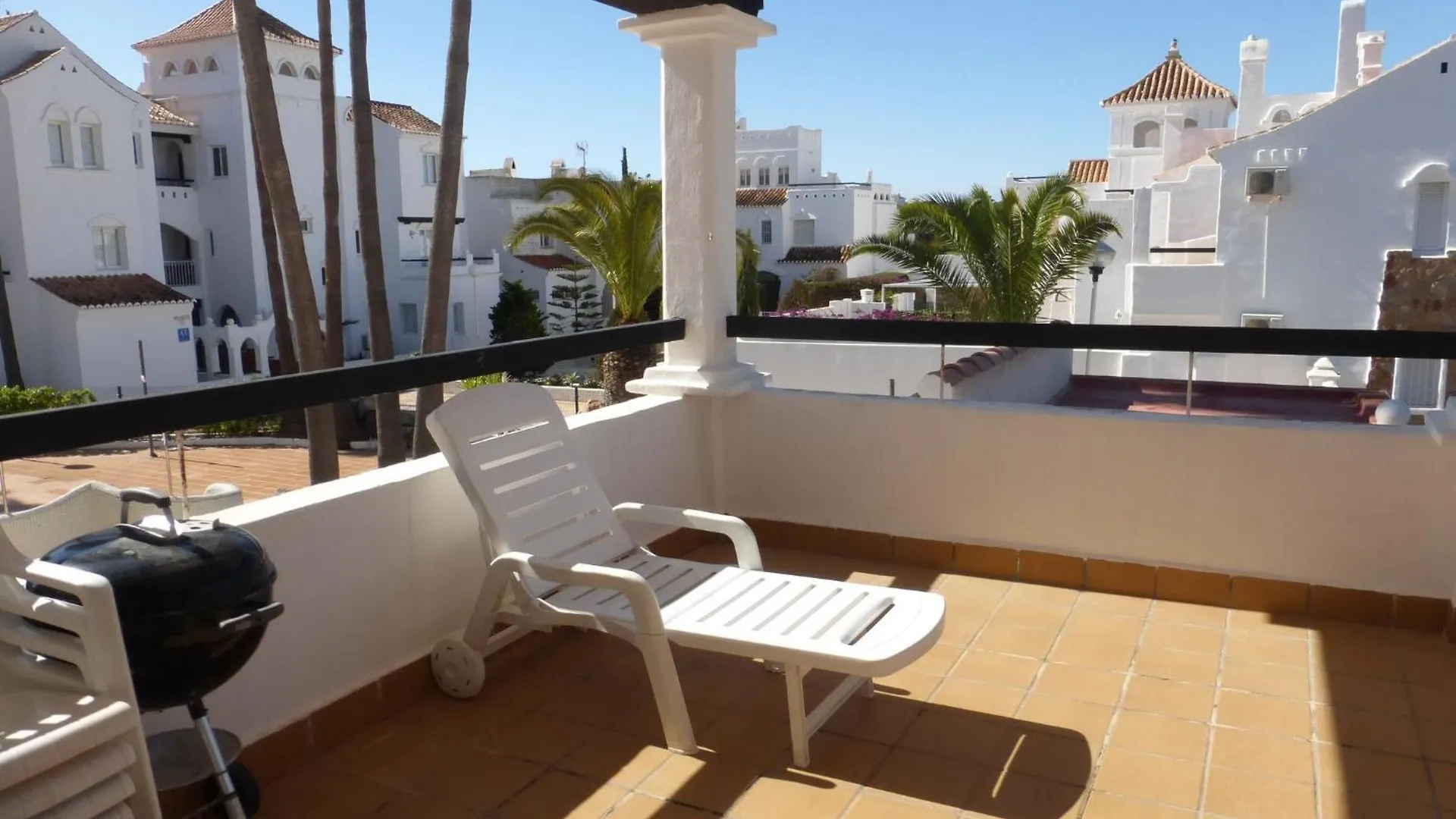 Nice 2 Bedroom Apartment Roquetas de Mar